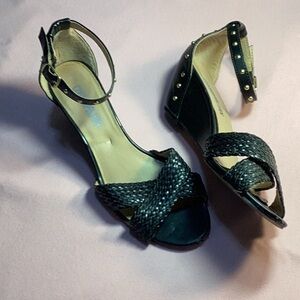 Black COSMOPOLITAN Wedges Size 8M